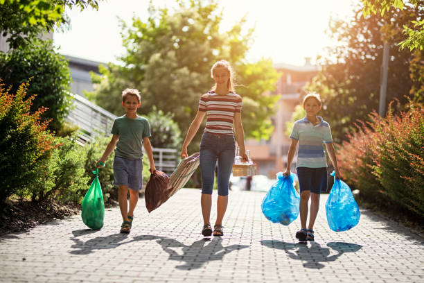 Best Junk Hauling Services  in Trowbridge Park, MI