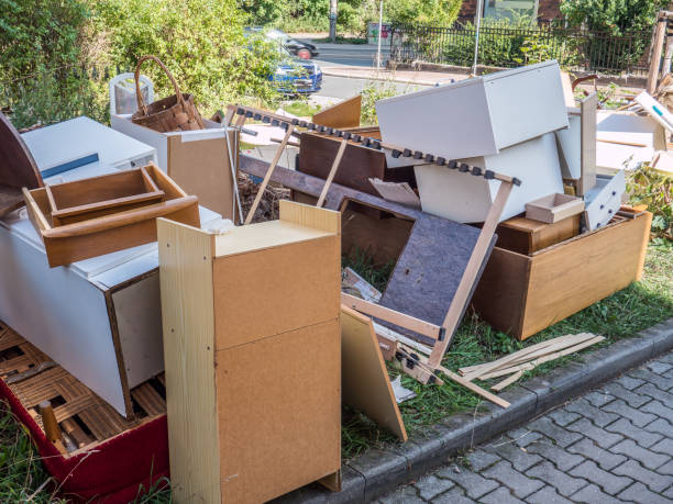 Best Estate Cleanout Services  in Trowbridge Park, MI